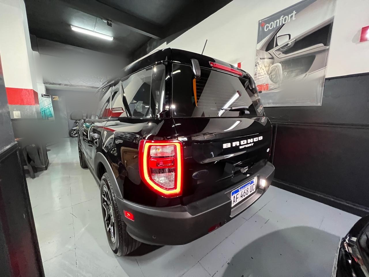 Ford Bronco · Antivandálico